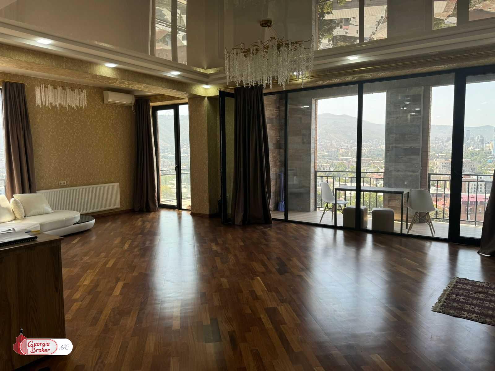 nearly repaired 4-room apartment for sale